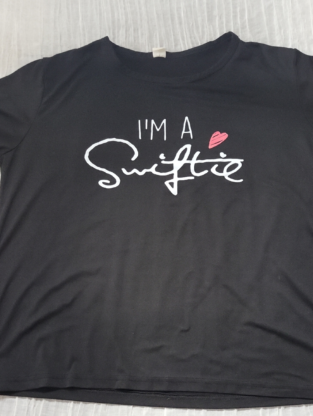 I'm A Swiftie 2xl Black Graphic Tee with Pink Heart